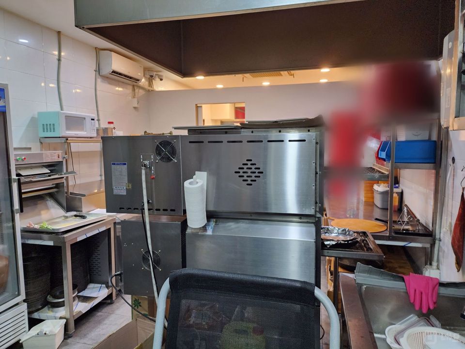 대단지 아파트에 둘러쌓인 중계동 점포 매물의 5번째 사진