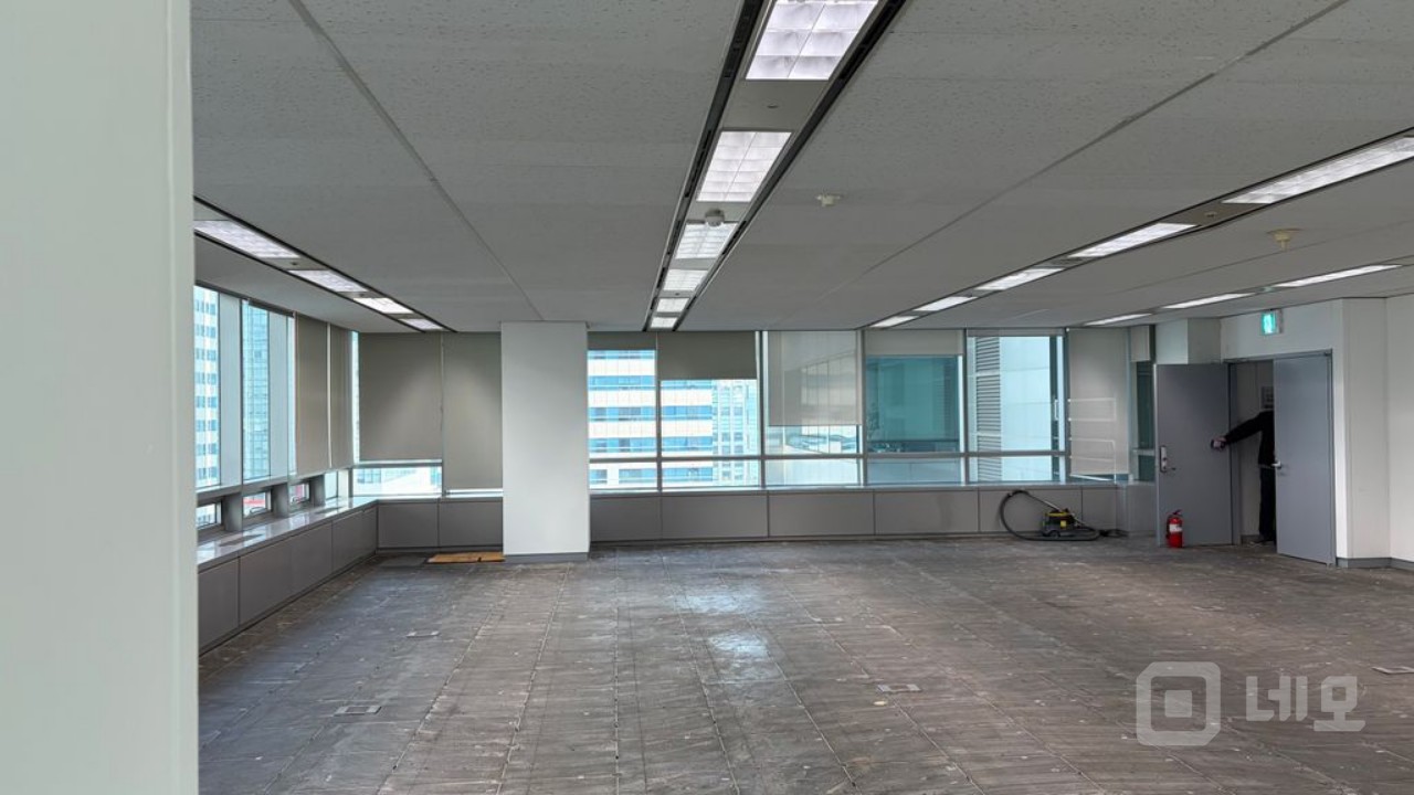 DMC산학협력연구센터 1201호 (DMC지원시설) 매물의 2번째 사진