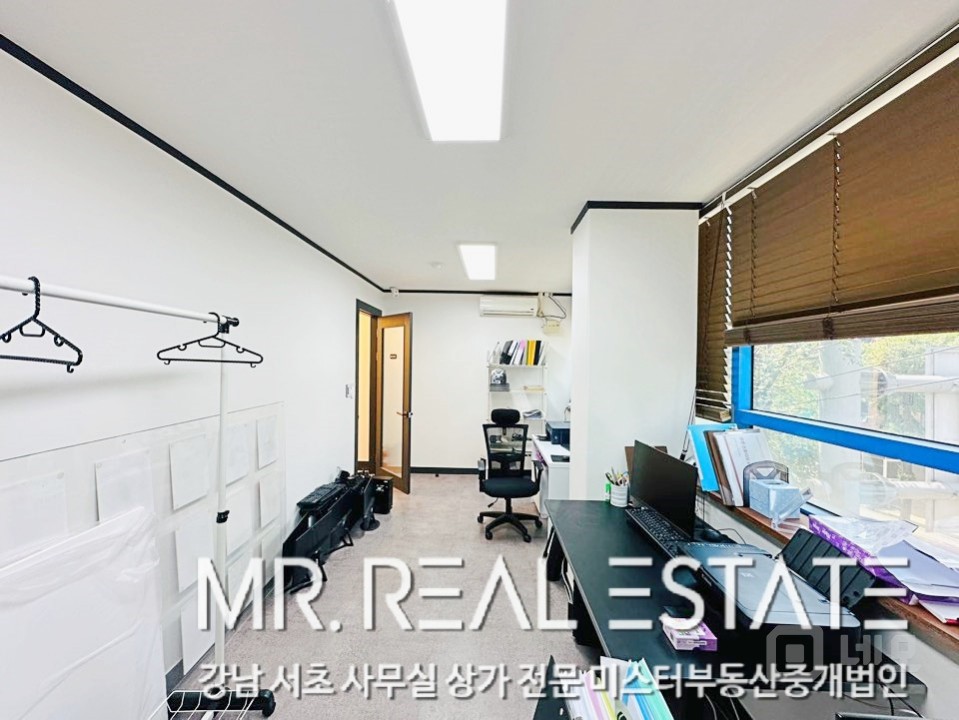 신사역1분.스튜디오강추.룸4.자주식주차.인테리어ACE 매물의 11번째 사진