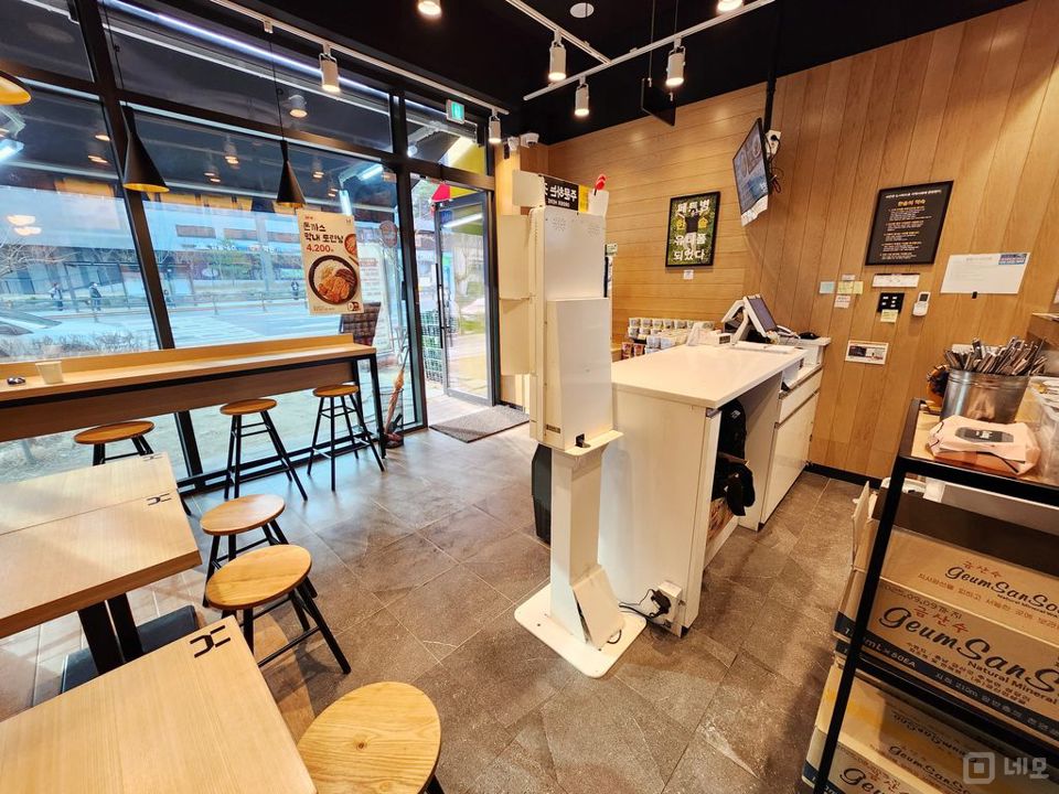 l 한솥도시락 l 파격권리양도 l 항아리상권 l 안정적매출 l 급매 l 매물의 4번째 사진