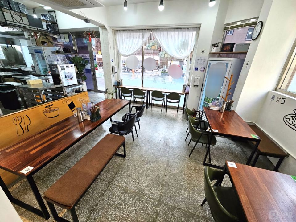거주민 수요가 풍부한 자양동 돈까스 전문점 매물의 4번째 사진