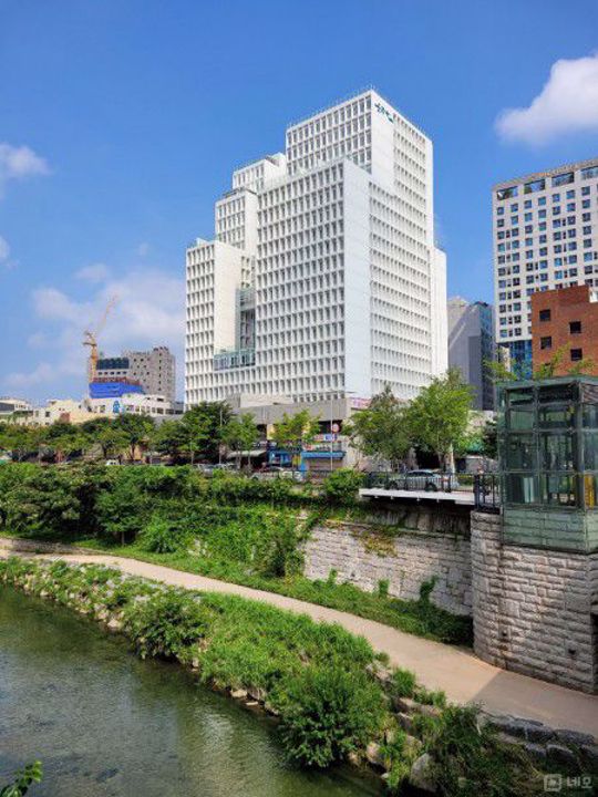 개방감 있고 가시성이 좋은 숭인동 신축공실 매물의 9번째 사진