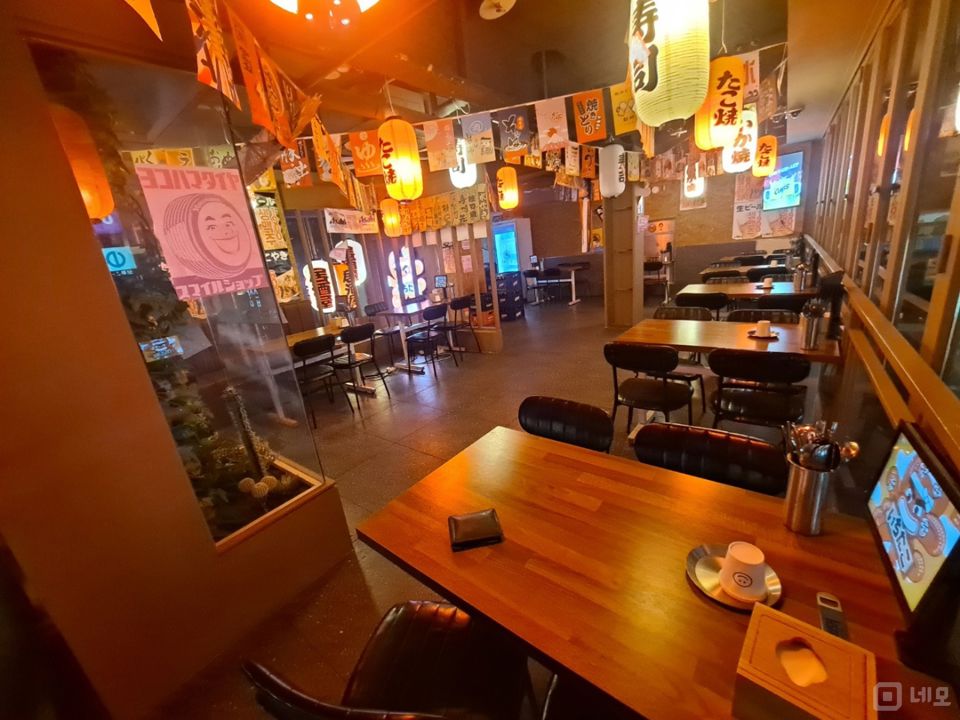 신논현역 인근 대로변 이자카야 매물의 2번째 사진