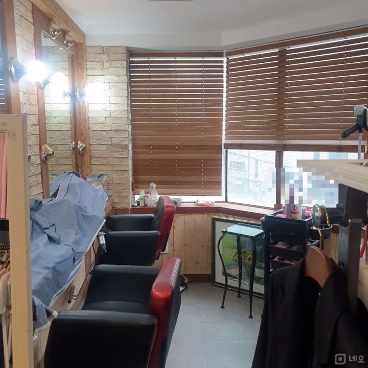 홍대입구역 역세권에 위치한 점포 매물의 4번째 사진