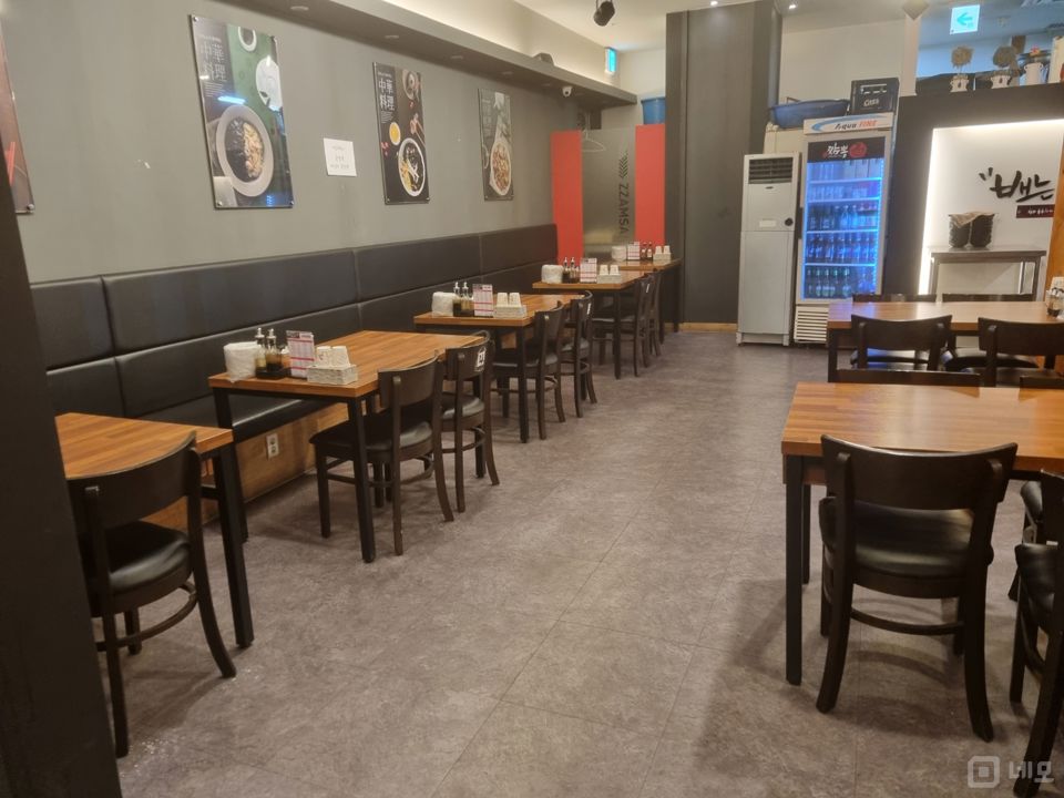 오피스 상권, 유동 인구 많은 재송동 지식산업센터내 상가 매물의 1번째 사진