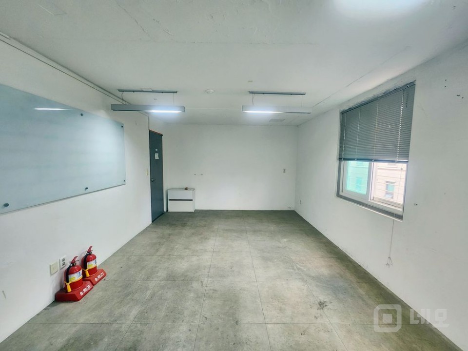 학동역 화이트 감성의 오피스 매물의 9번째 사진
