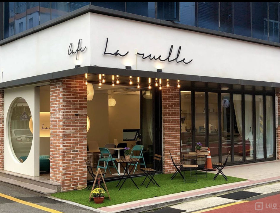 시설 집기 포함 인테리어 완비된 부용동 2가 카페 매물의 6번째 사진