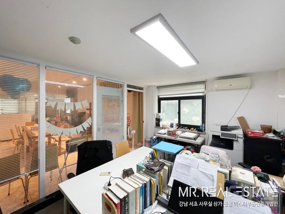 신사역 도보2분 교회 선호 2,3 층 통임대 인테리어 완비 매물의 9번째 사진
