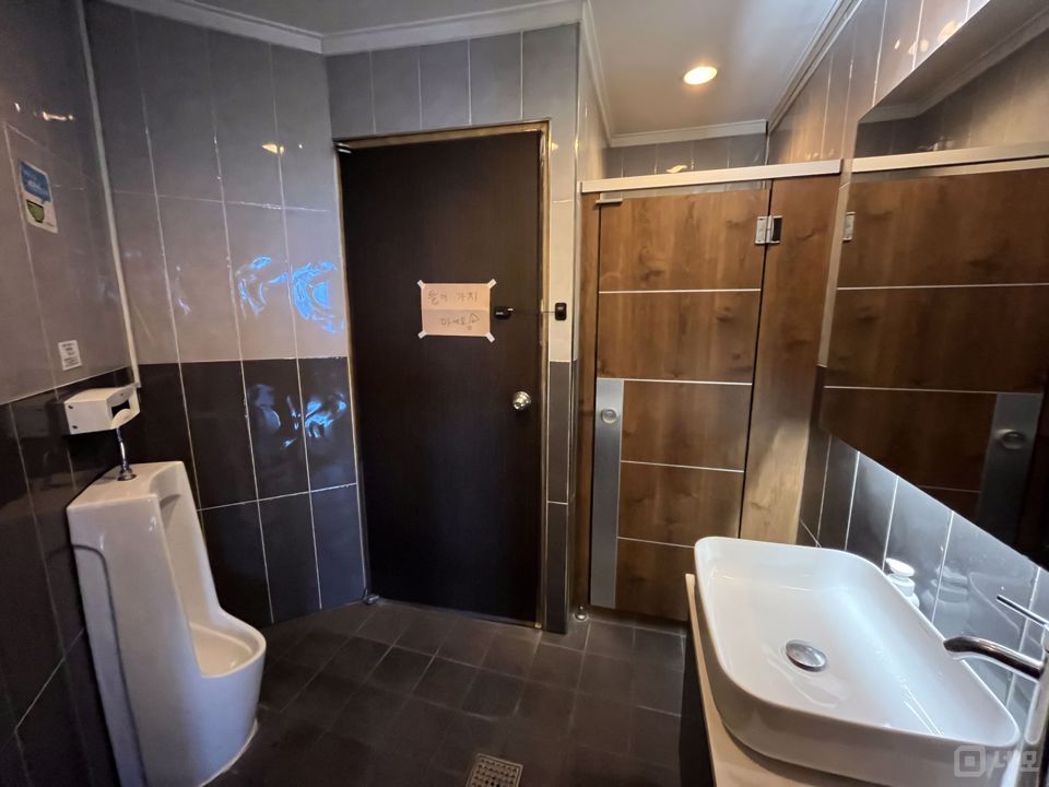 전경좋은 한강뷰, 인테리어 완비된 천호동 4층 바 매물의 7번째 사진