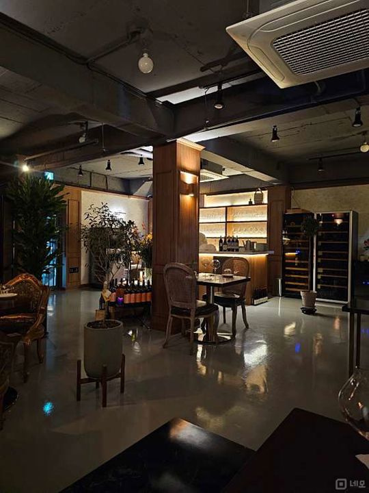 신당동 위치조건 훌륭한 BAR 매물의 1번째 사진