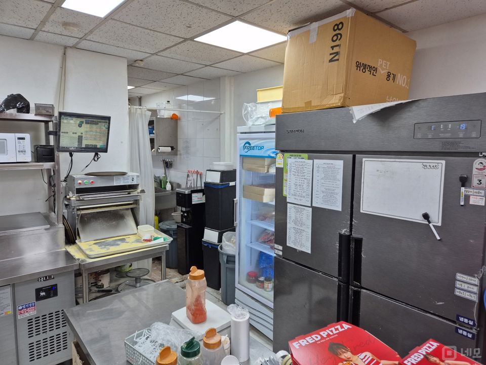천호동 아파트 상가에 위치한 피자 전문점 매물의 4번째 사진