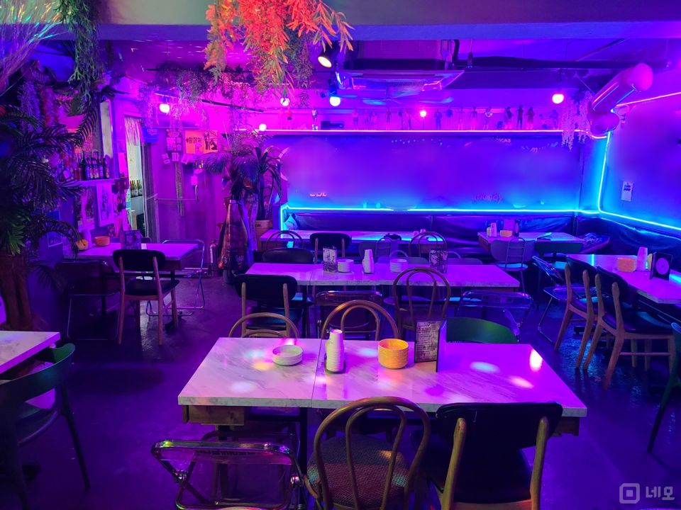 낙원동 복합상권에 위치한 호프집 매물의 3번째 사진