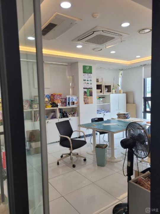 덕풍동, 인테리어 완비 접근성 좋은 대로변 253평 5층 상가 및 사무실 매물의 12번째 사진