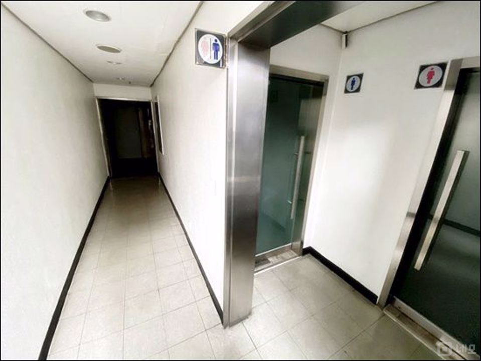 ▣3호선 매봉역 도보 13분 이내 위치! 이면대로 깔끔한 사무실 임대▣ 매물의 5번째 사진