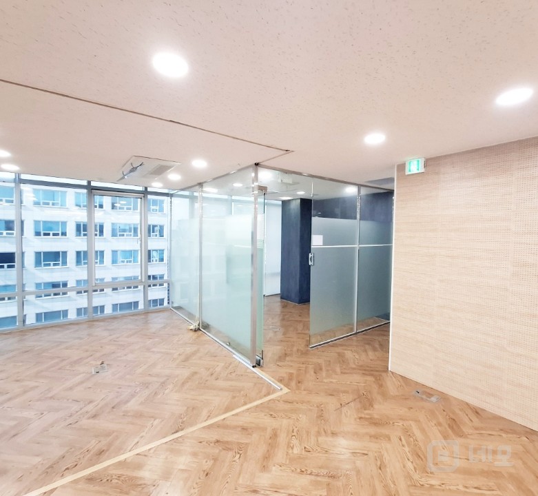 🏙️ 동교동 대형 사무실 임대 – 8층 전체 (276.51㎡) 매물의 10번째 사진