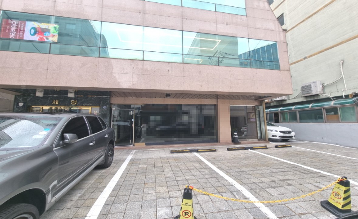 강남힐링센터 맞은편 메인골목 1층 무권리상가 매물의 2번째 사진