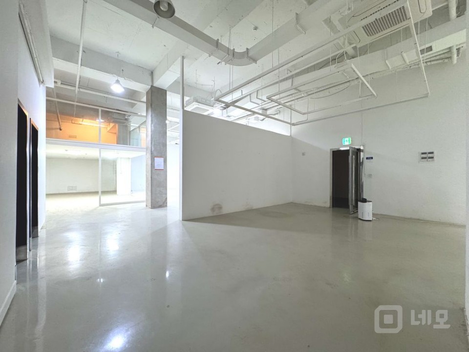 청담사거리 인근에 위치한 무권리! 층고높은 지하매물! 호리존 매물의 11번째 사진