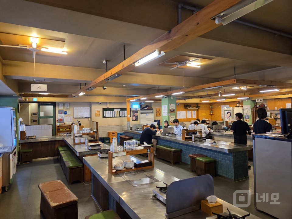 종각젊음의거리 2층 대형평수 무권리 상가 매물의 3번째 사진