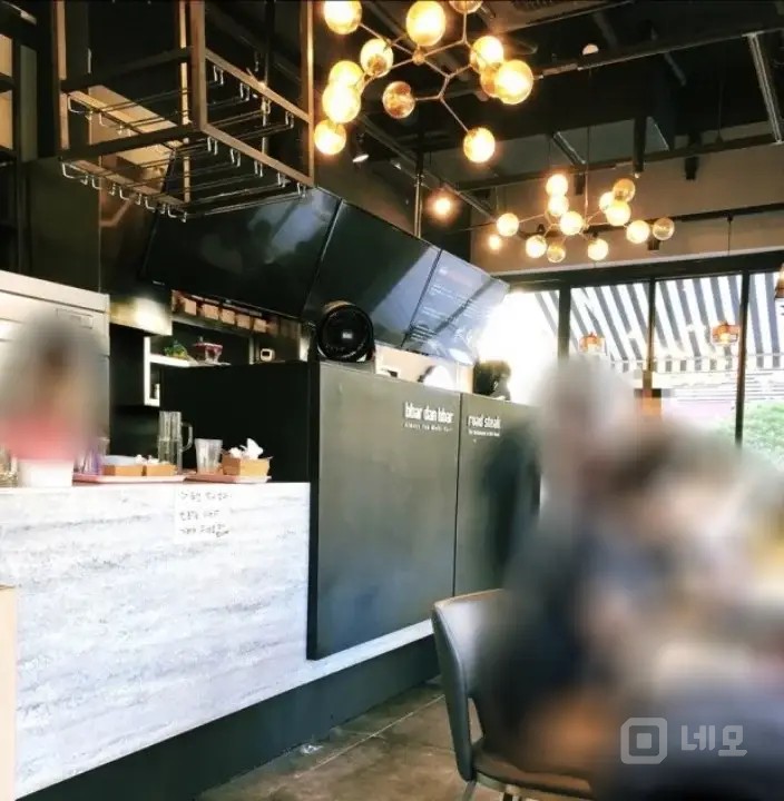 위례신도시 중앙광장에 접한 최고 입지의 코너상가 매물의 1번째 사진