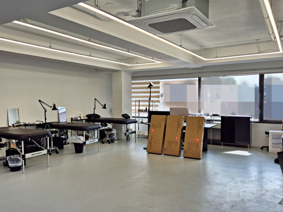 RISE 망원역 도보 5분 신축급 사무실 매물의 5번째 사진