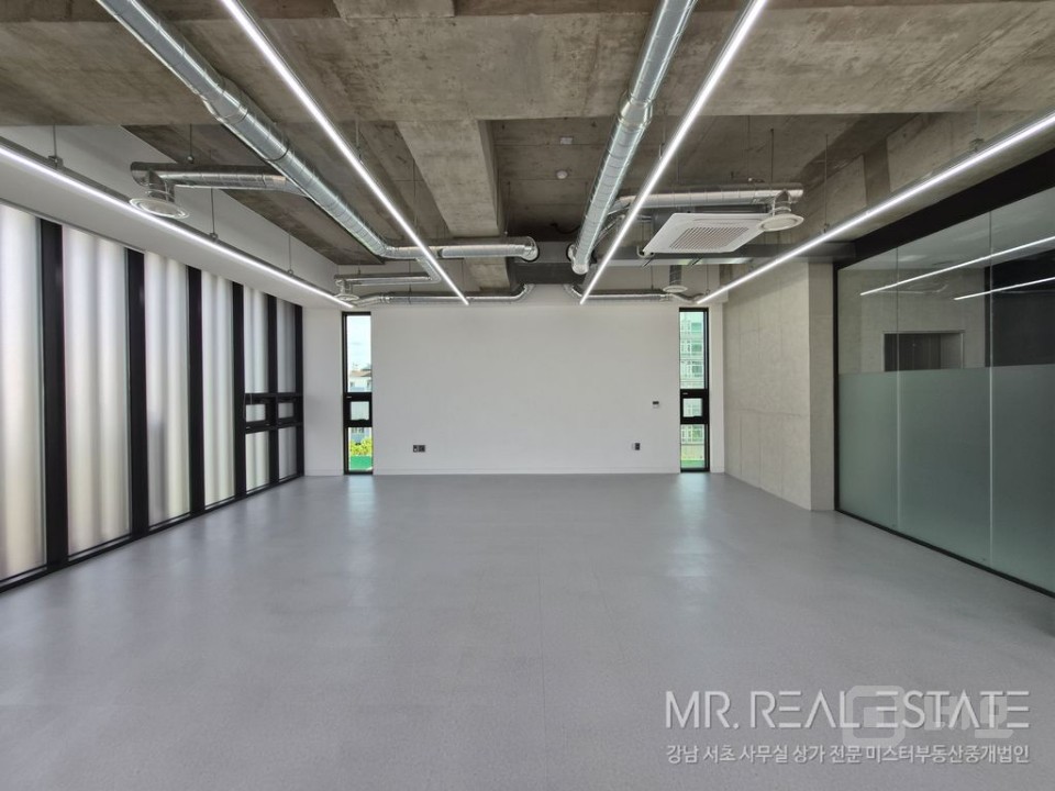 ★신축통사옥.주차8대.가성비왕.루프탑전경맛집.호텔급★ 매물의 4번째 사진