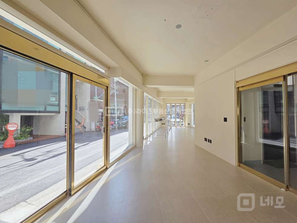 RISE 망원 1층 무권리 신축 매물의 1번째 사진