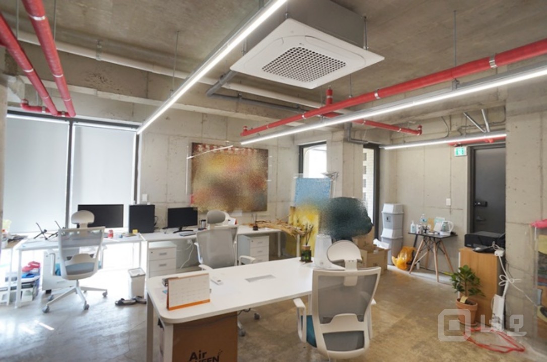 디자인 건물내외관 노출형 인테리어 매물의 1번째 사진