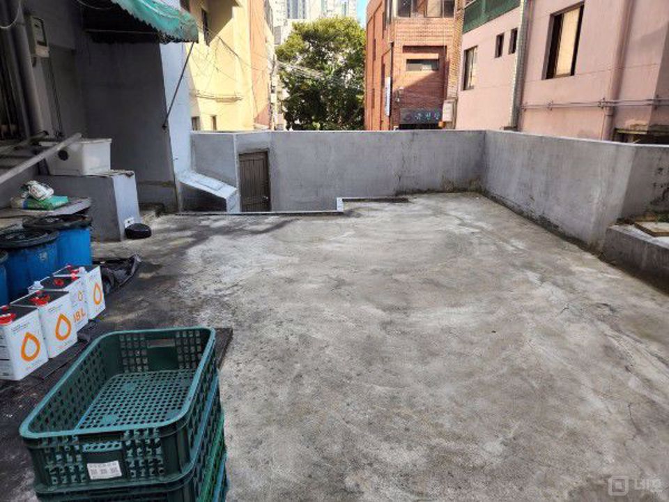 대로변 1층, 주목도 높은  다대동 상가 매물의 6번째 사진