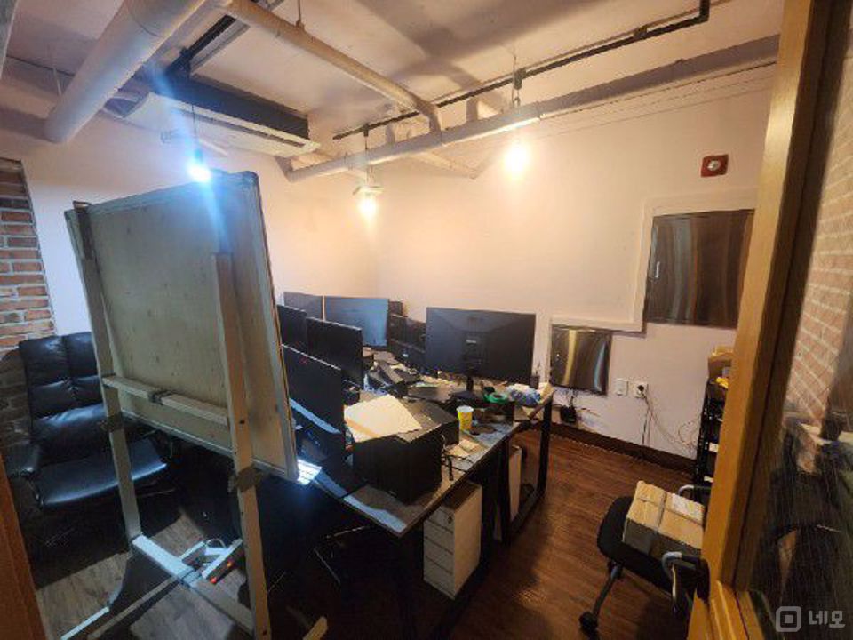 우장산역 도보2분거리 64평 사무실(룸7개) 매물의 2번째 사진