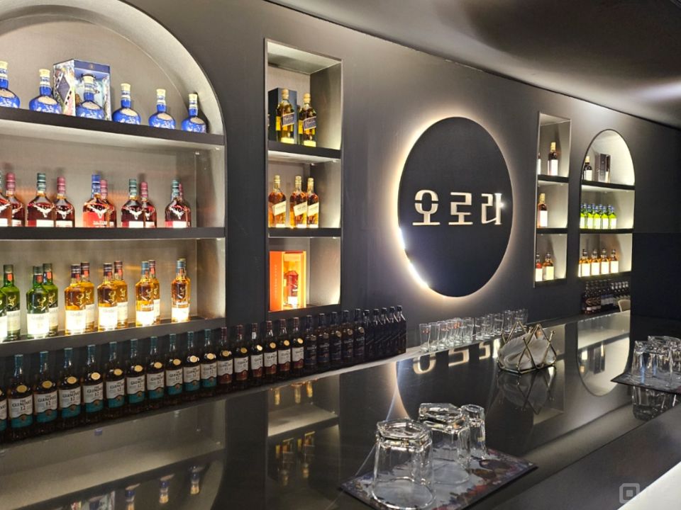 연수구 연수동 성업중인 2층 모던바 양도 매물의 4번째 사진