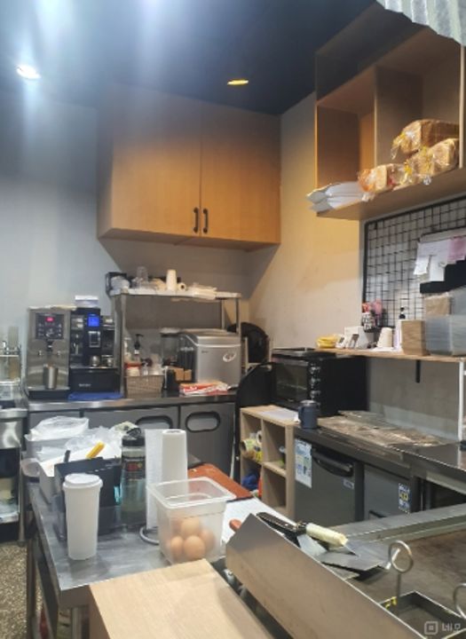 광진구 자양동  위치좋은 1층 상가 임대 매물의 2번째 사진