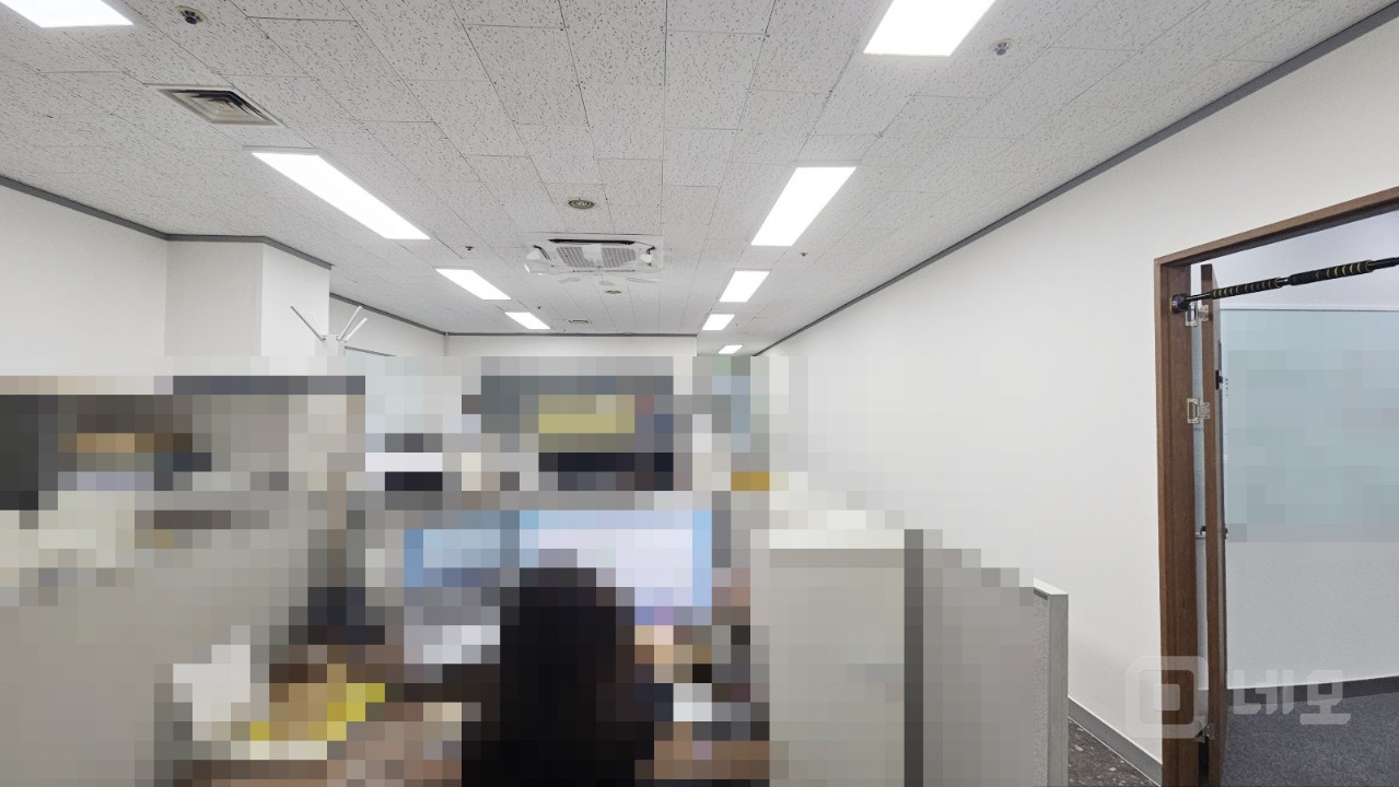 가산역 도보 2분 전용 203P,  탕비, 룸, 창고등 활용도가 높음  매물의 6번째 사진