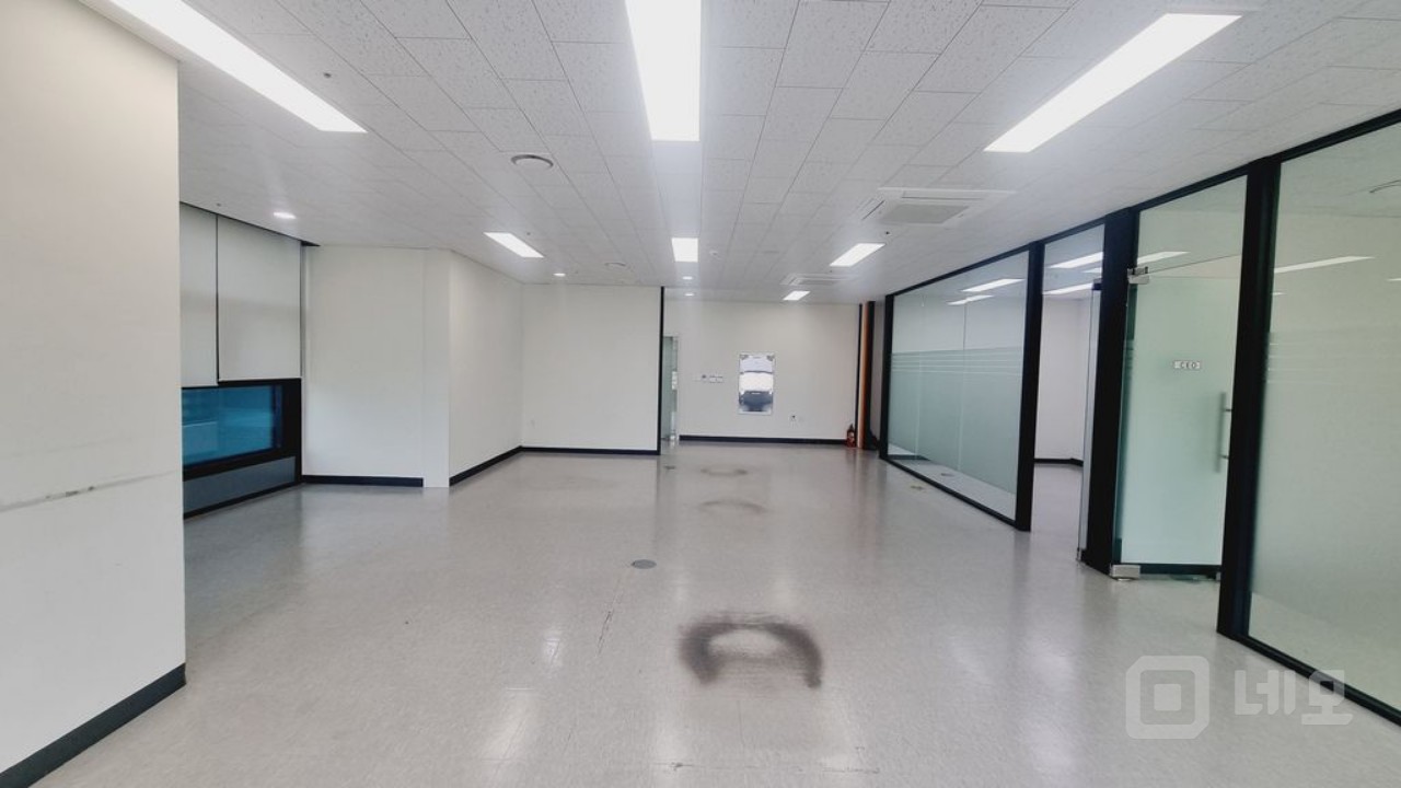 ◈가산역세권 ◈ 실36 ◈전망좋은 코너호실 ◈ 매물의 5번째 사진