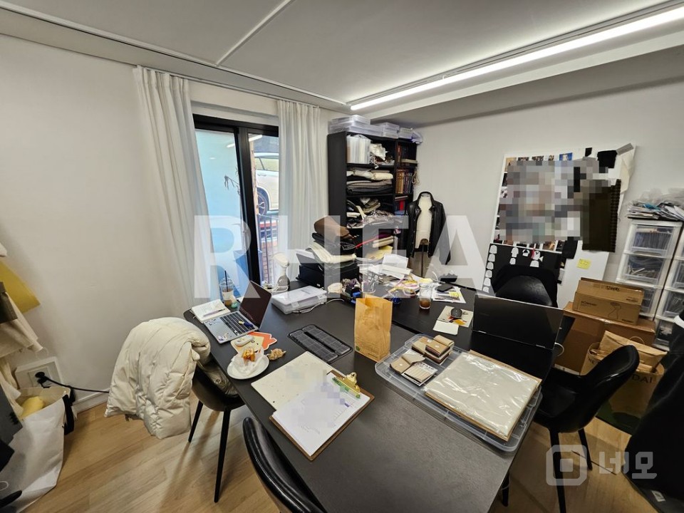 무권리 저희 레아는 실매물과 실사진 실면적을 측정하여 광고합니다. 매물의 2번째 사진