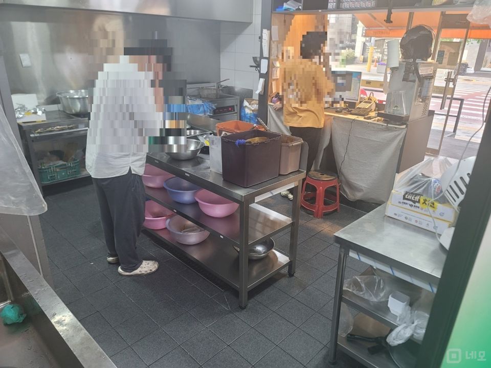 대로변 상권, 단골 고객 많은 번동 치킨집 매물의 6번째 사진