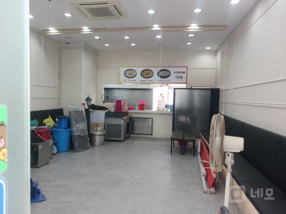 상가 임대합니다. 매매도 가능합니다. 권리금 없습니다. 매물의 1번째 사진