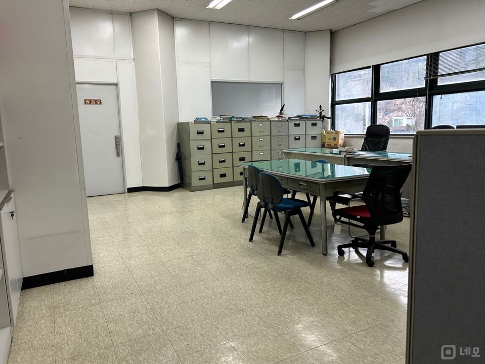 역세권 사거리 대로변 95평 대형사무실 매물의 5번째 사진