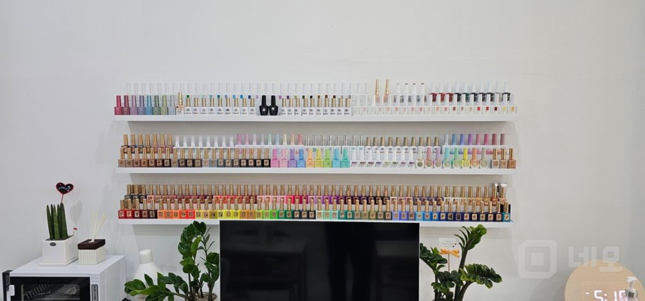 노출도 굿 네일아트 몸만들어오면 되는 상가 매물의 4번째 사진