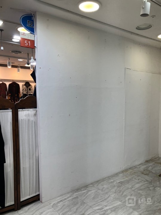 천호동 로데오거리 입구 나비빌딩 내 2층 상가 매매 임대차 구합니다 매물의 4번째 사진