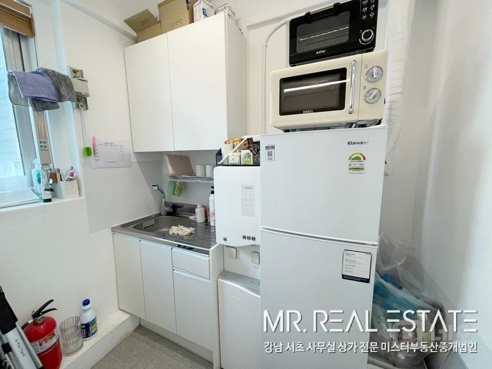 강남구청역도보1분.메이크업샵.발렛가능 매물의 6번째 사진