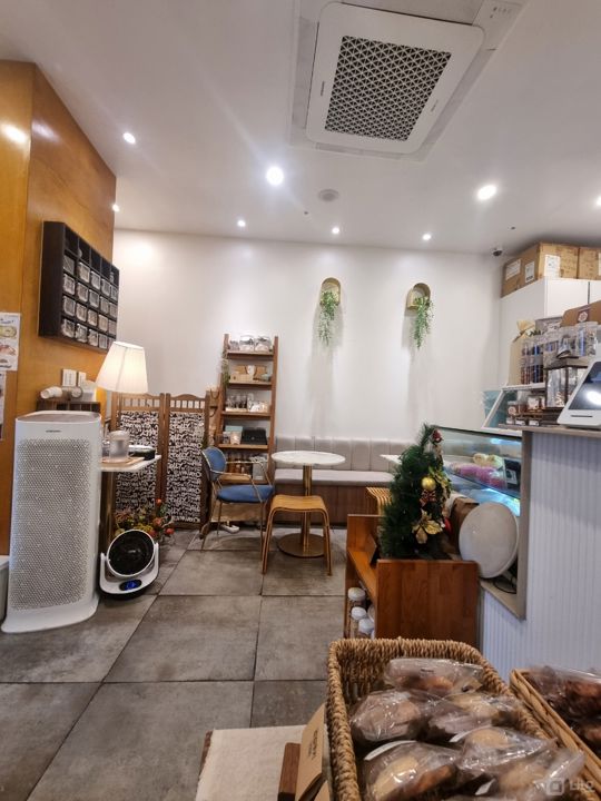 성내동 강동구청역 역세권, 시설, 인테리어 완비, 단골고객 많은 카페 매물의 3번째 사진
