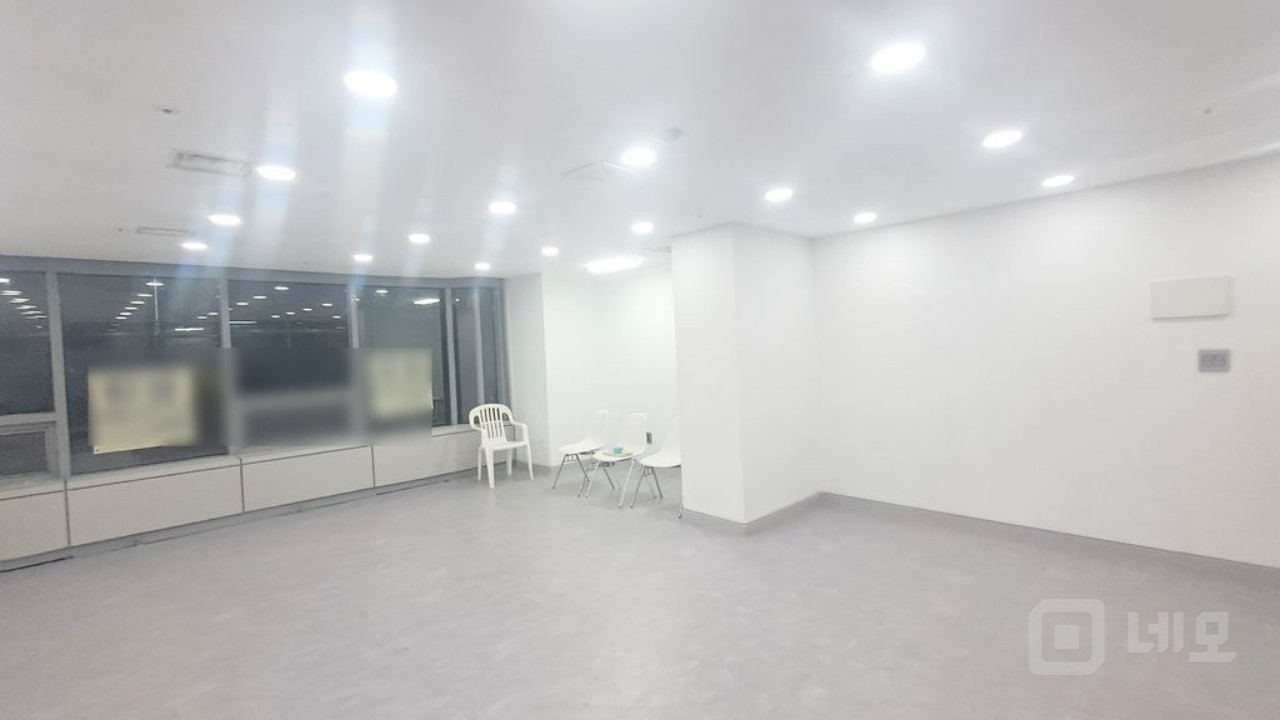 🏬 [노고산동 2층] 신촌역 도보 상가, 소규모 창업에 딱!🔥 매물의 2번째 사진