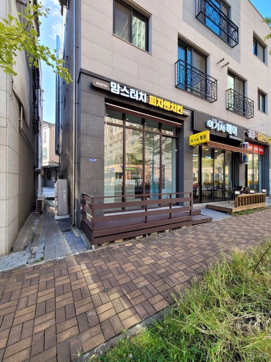 산천공원 인근에 위치한 1층 산척동 피자앤치킨점 매물의 5번째 사진