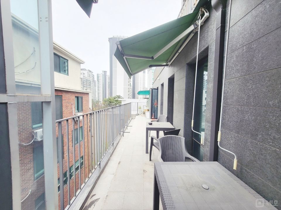 강남구청역 가까운 특급 인테리어 디자인 사무공간 테라스는 덤 매물의 20번째 사진