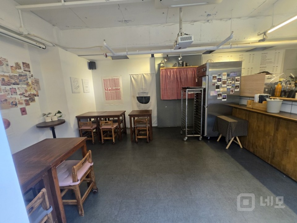 합정역 대로변 /상업지,오피스,홍대 상권 으로 유동인구 많음 매물의 2번째 사진