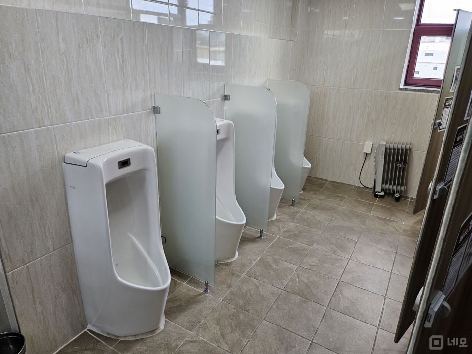 깔끔한시설, 접근성 좋은 천호동 사무실 매물의 10번째 사진