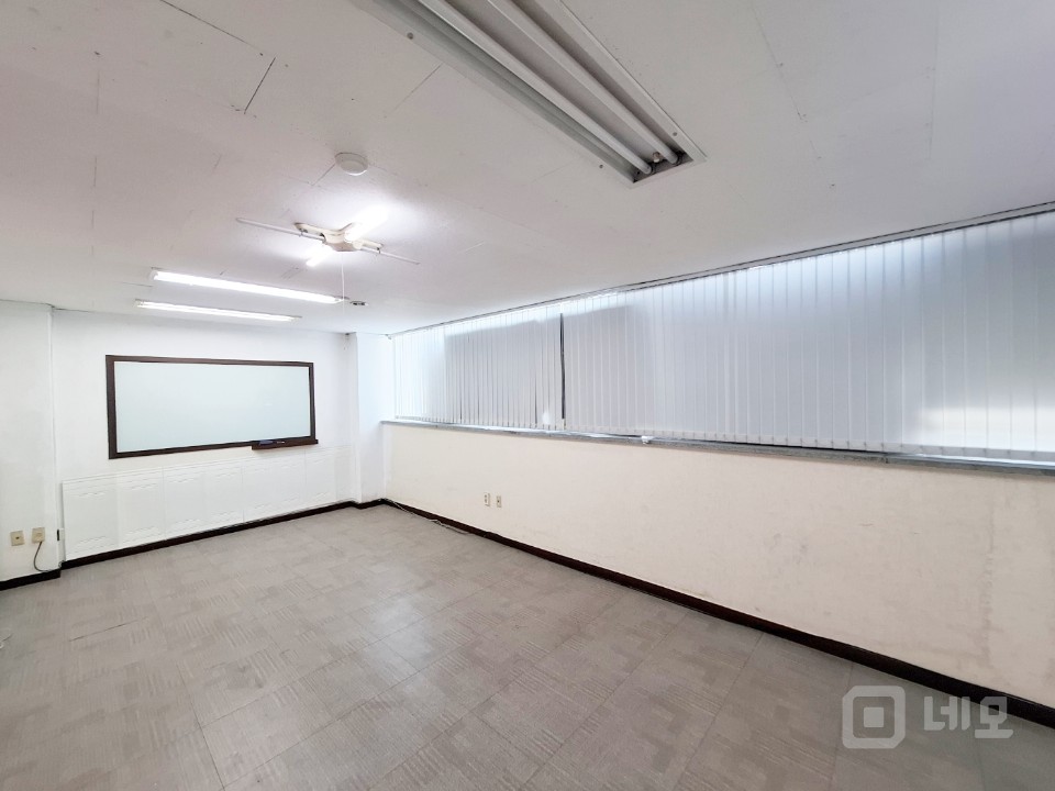 📍 서울 강서구 화곡동 사무실 임대 – 교통편 우수한 합리적 공간 매물의 1번째 사진