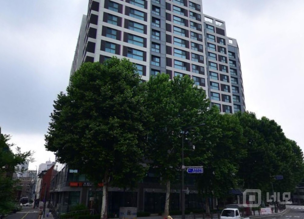 🏪 힐스테이트 창경궁 1층 소형 상가! 정원뷰와 합리적 조건 🌿 매물의 1번째 사진