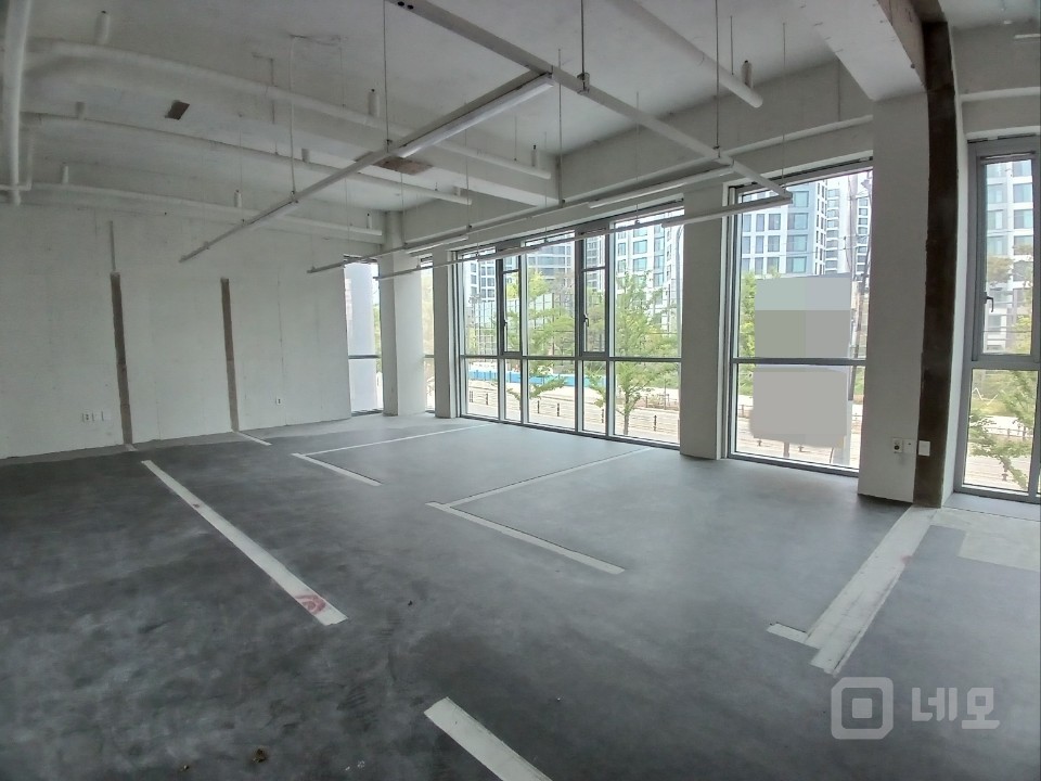 매교역옆무권리, 힐스테이트 등 3만여 배후세대를 대표하는 신축상가 매물의 2번째 사진