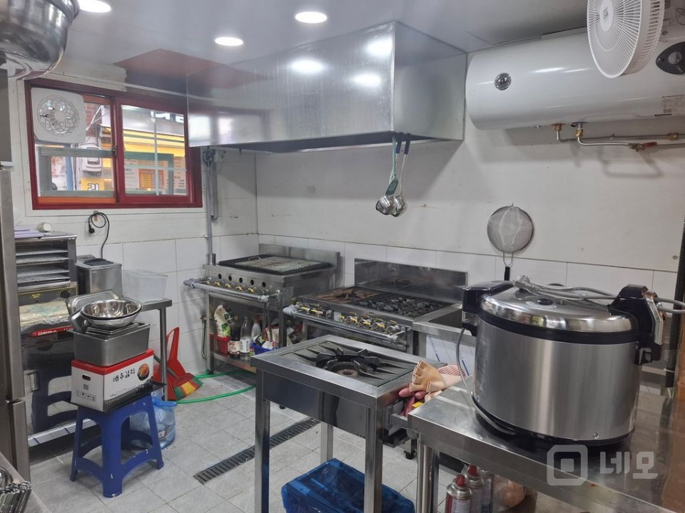 상권 좋은 아담한 가게 매물의 3번째 사진
